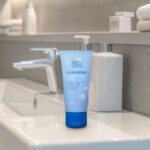 کرم آبرسان نئودرم مدل Hyaluronic-acid حجم 50 میلی‌لیتر