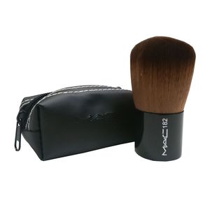 برس رژ گونه مک مدل 182 همراه با کیف مک