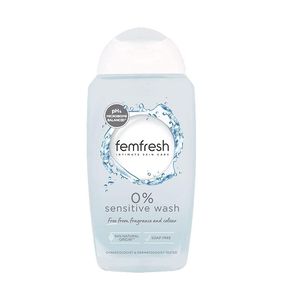 ژل بهداشتی بانوان فم فرش مدل Sensitive حجم 250 میلی لیتر